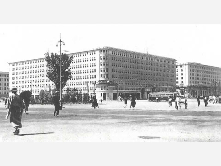 Development of the Marunouchi district