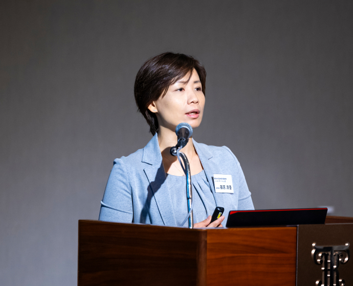 藤原清香氏