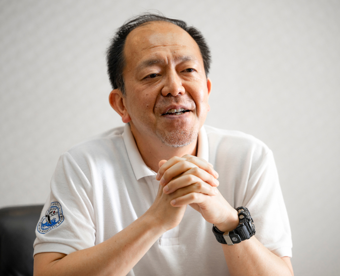 現在は神戸大学で教鞭をとりながら、南極国際法研究に取り組む柴田氏。