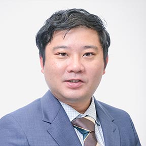 インタビュアー写真