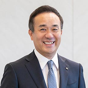 インタビュアー写真
