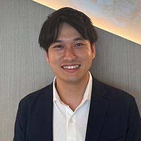 インタビュアー写真