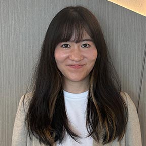 インタビュアー写真