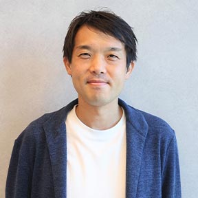 インタビュアー写真