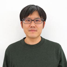 インタビュアー写真