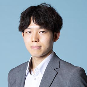 インタビュアー写真