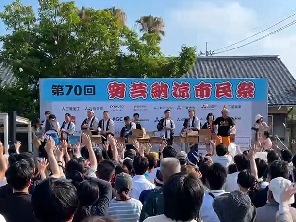 高知県安芸市で納涼市民祭　踊りと花火の2日間